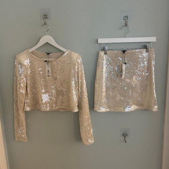 Dynamite Sequin Mini Skirt & Long Sleeve Crewneck Sequin Top set NWTO *SMALL* - Picture 7 of 12
